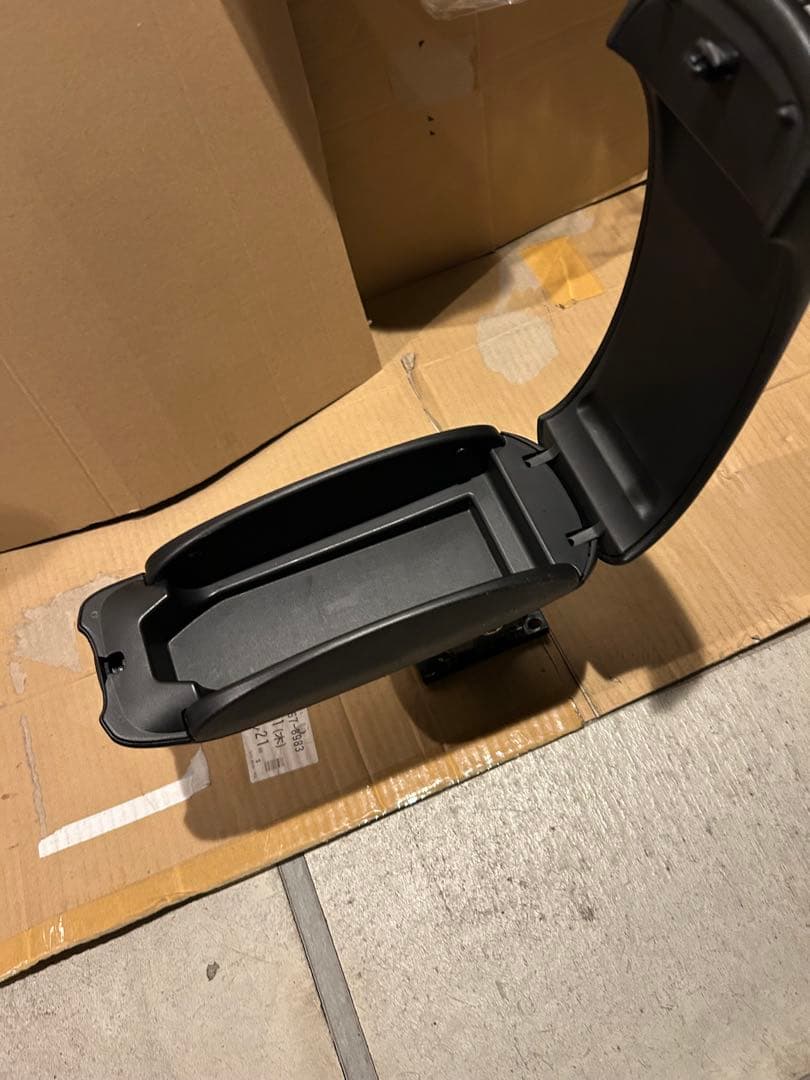 MINI ミニR60 クロスオーバー　アームレスト