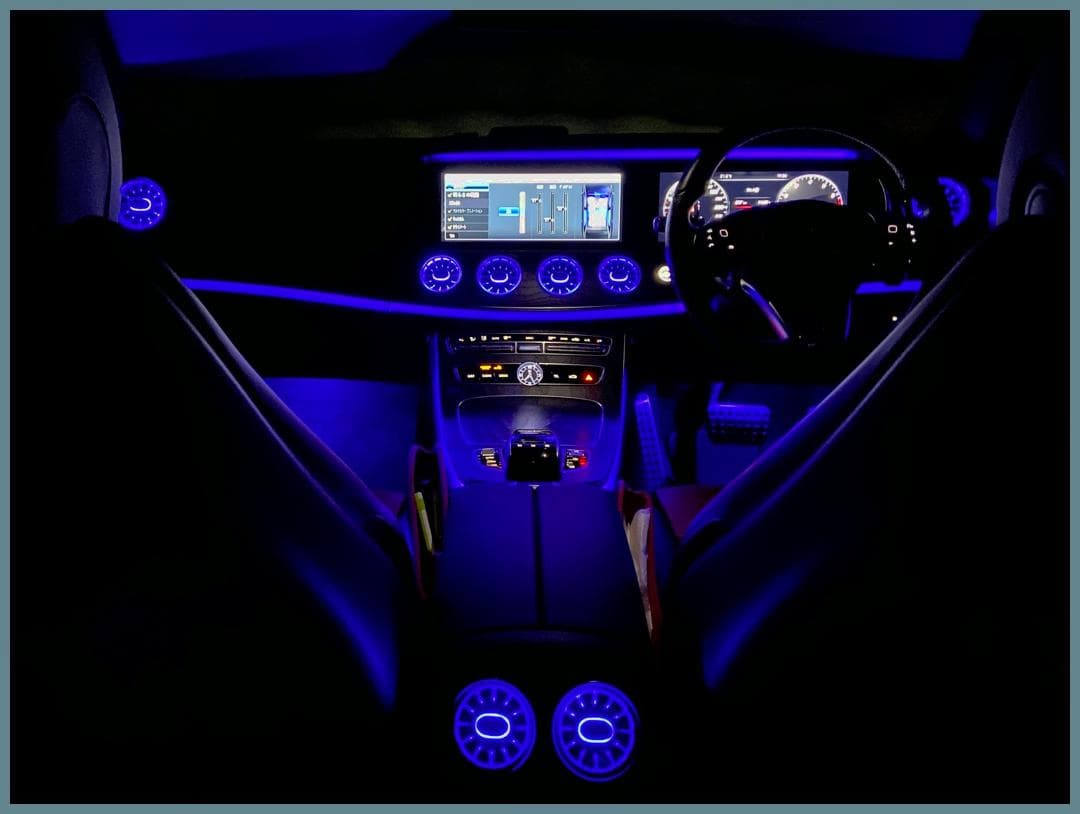 【hknem】ベンツEクラス用アンビエントライト連動エアベント