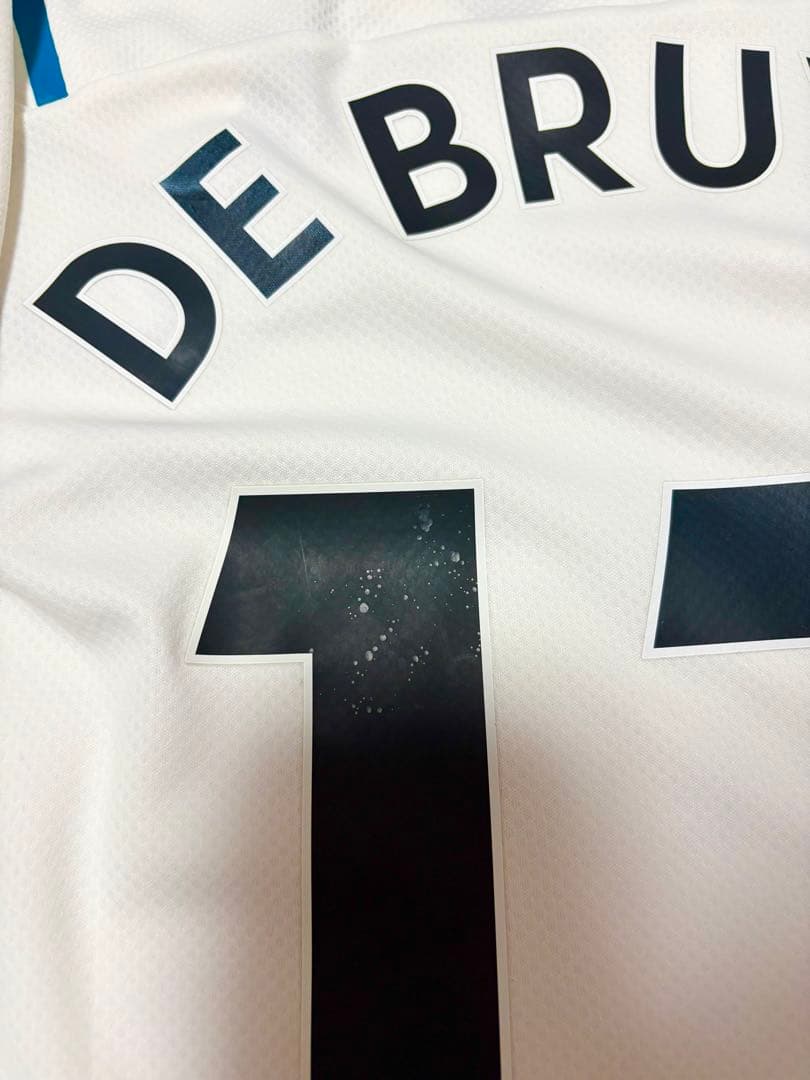 【新品タグ付き】マンチェスターシティ2021/22 デブライネ アウェイ