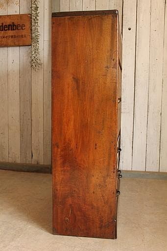 雰囲気の良い古い木製の引き出し7杯　書類棚　収納　古家具　古民家　アンティーク