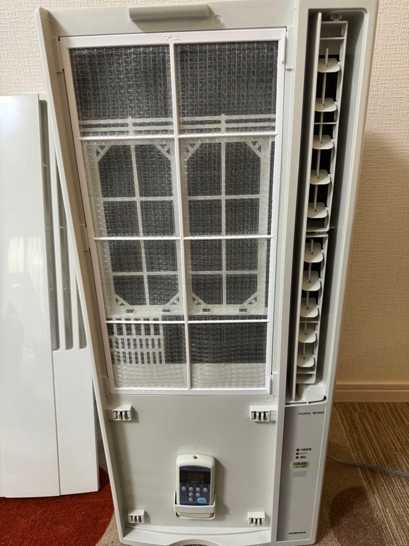 コロナルームエアコンウインド形冷房専用型式CW-1622R 2022年製