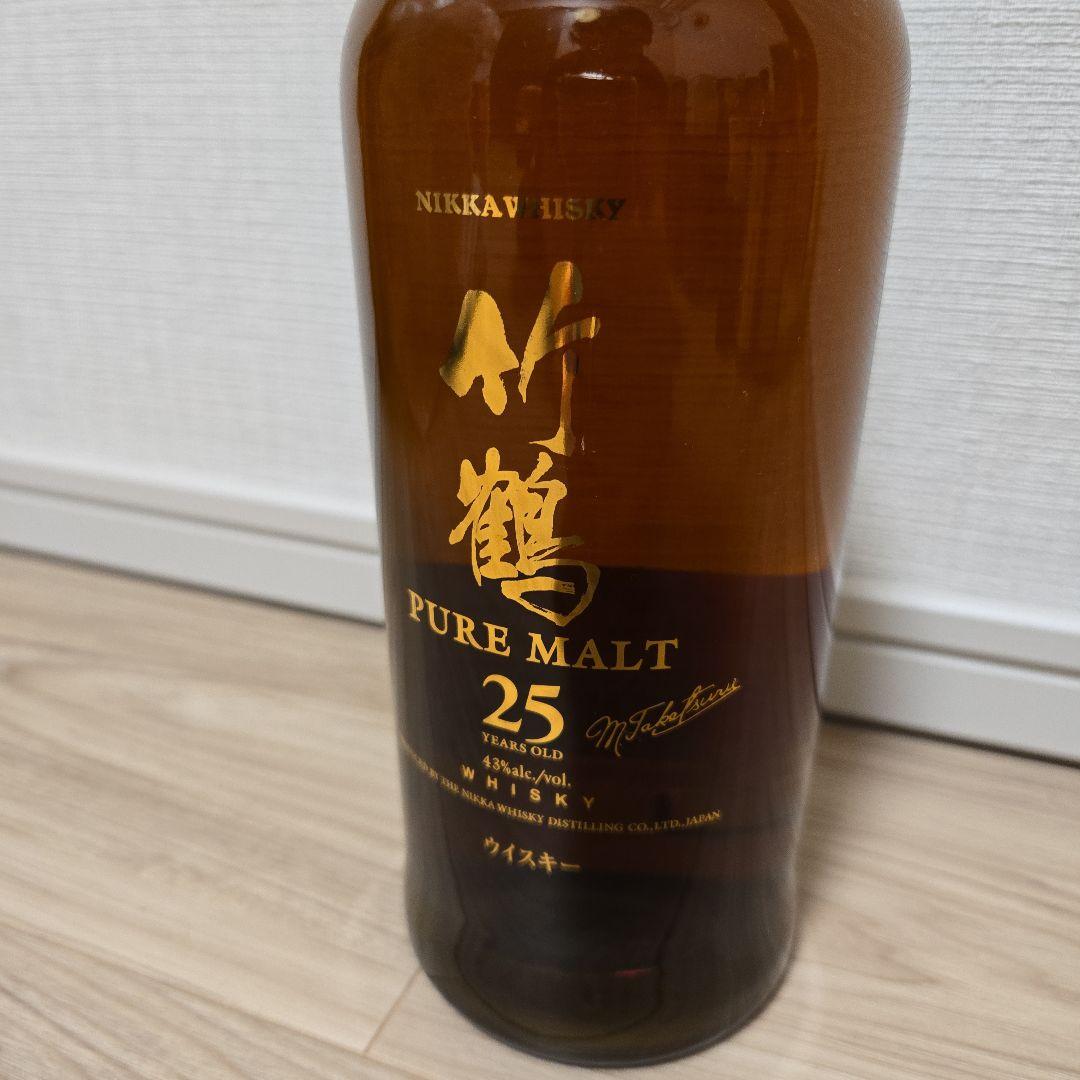 ニッカウヰスキー 竹鶴25年 ピュアモルト 700ml　古酒
