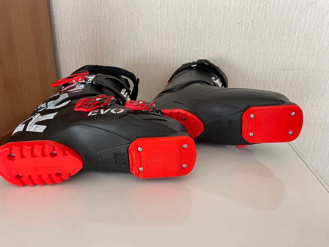 ROSSIGNOL EVO スキー ブーツ 未使用