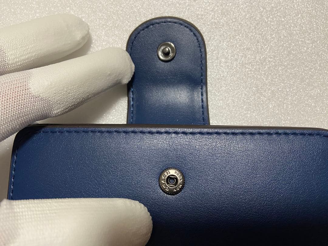【新品未使用】COACH コーチ 二つ折り財布 ブルー　CR791