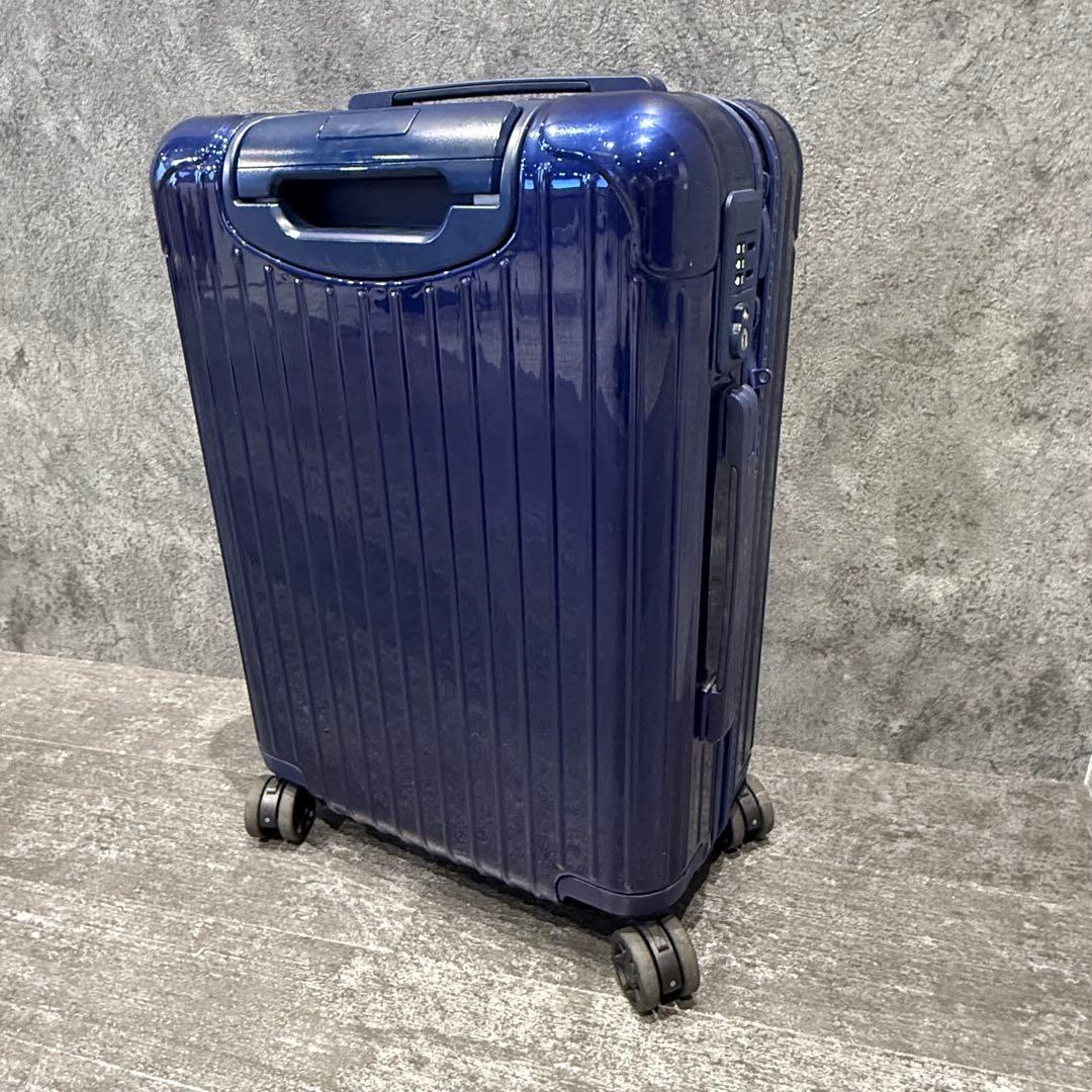 RIMOWA エッセンシャル キャビン S 中古