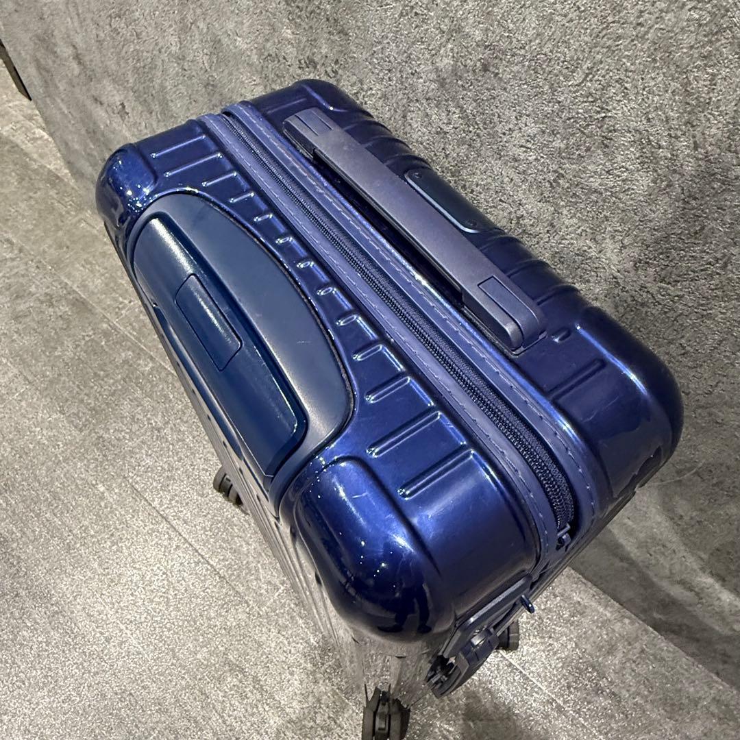 RIMOWA エッセンシャル キャビン S 中古