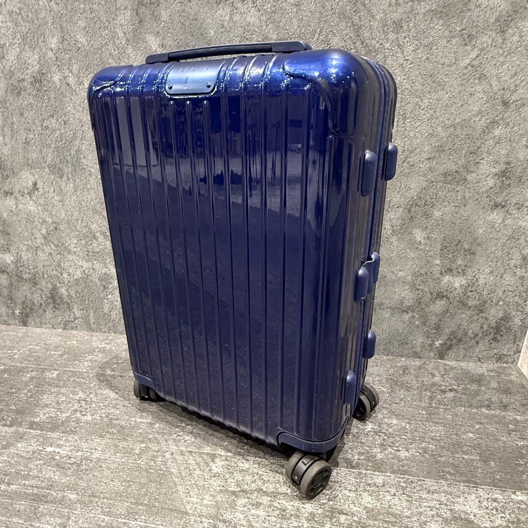 RIMOWA エッセンシャル キャビン S 中古