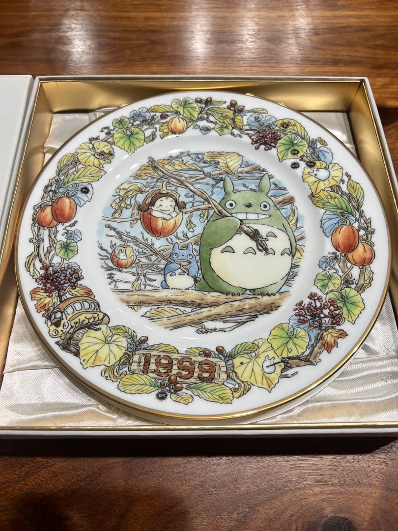 スタジオジブリ　トトロ　イヤープレート1999年　美品　希少