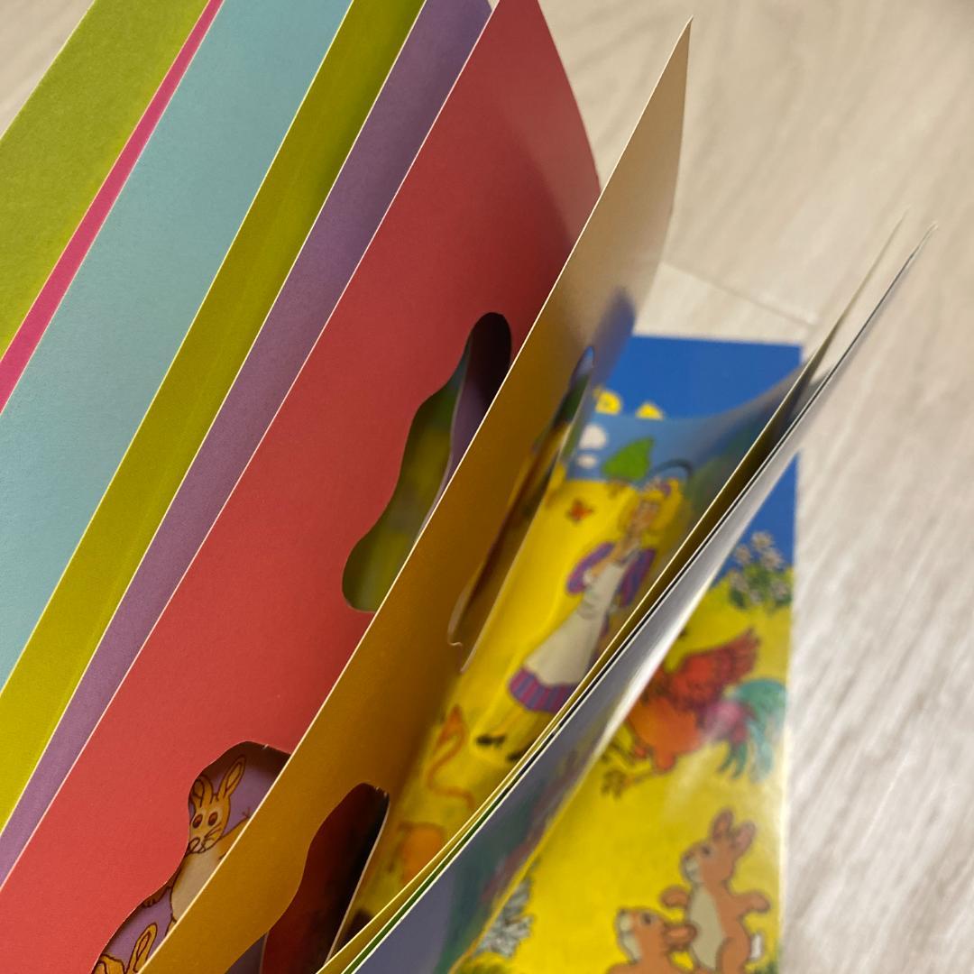 511 The Farmer in the Dell 穴開き仕掛け音声絵本