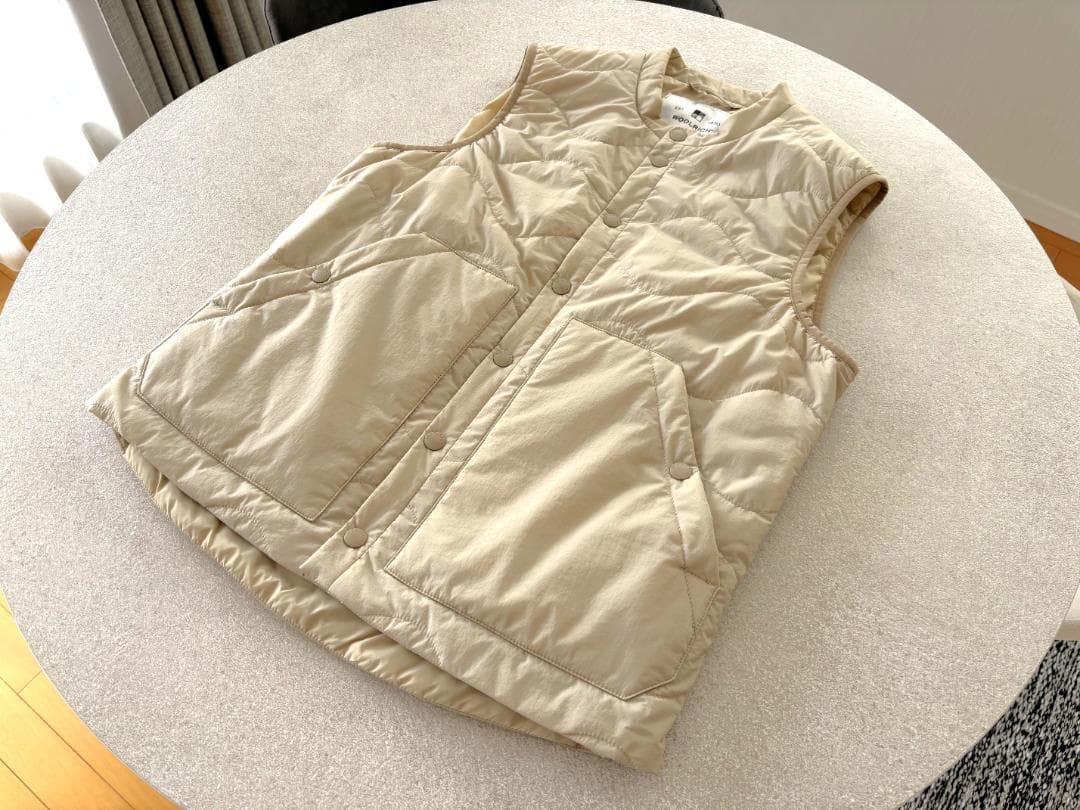 WOOLRICHウールリッチ　高機能ダウンベスト　プリマロフト　S　ベージュ