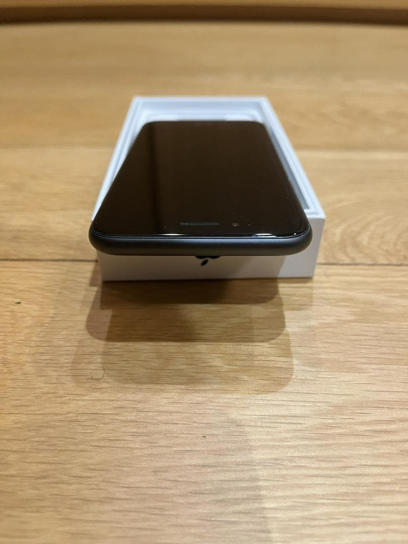 美品 完動品 iPhone8 64GB スペースグレー 【SIMフリー】