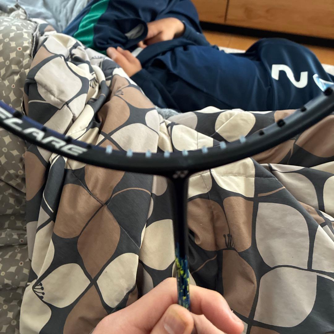 YONEXナノフレア 700 バドミントンラケット　4UG5