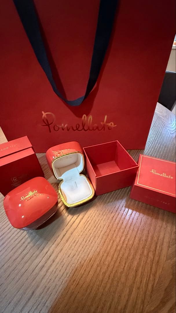 Pomellato ジュエリーボックスセット 赤