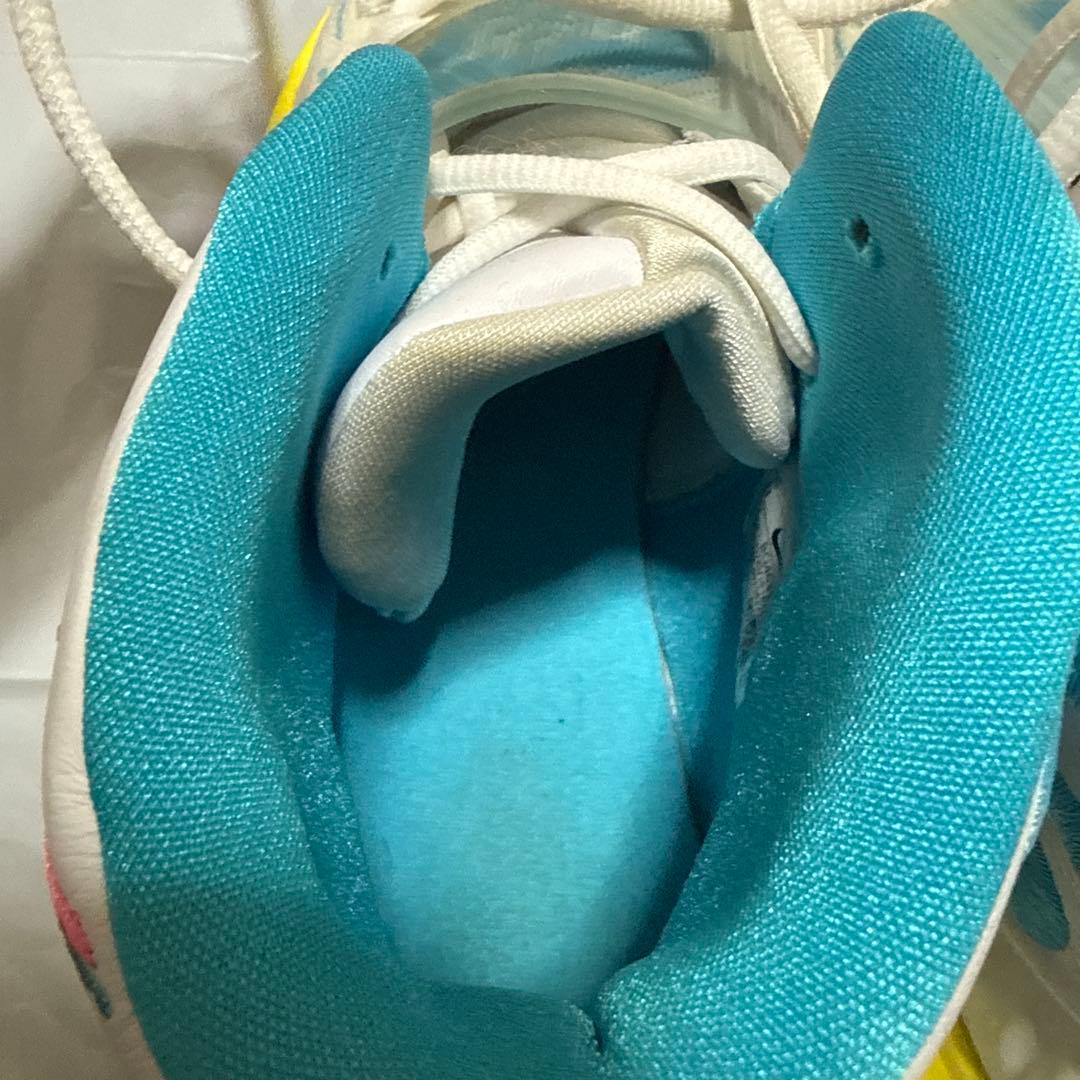 NIKE カイリー6 ネオングラフィティ bq4631