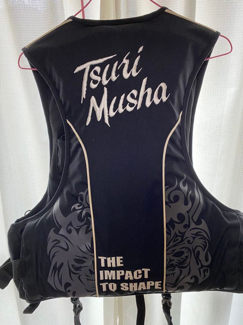 Tsuri Musha ライフジャケット Mサイズ 黒