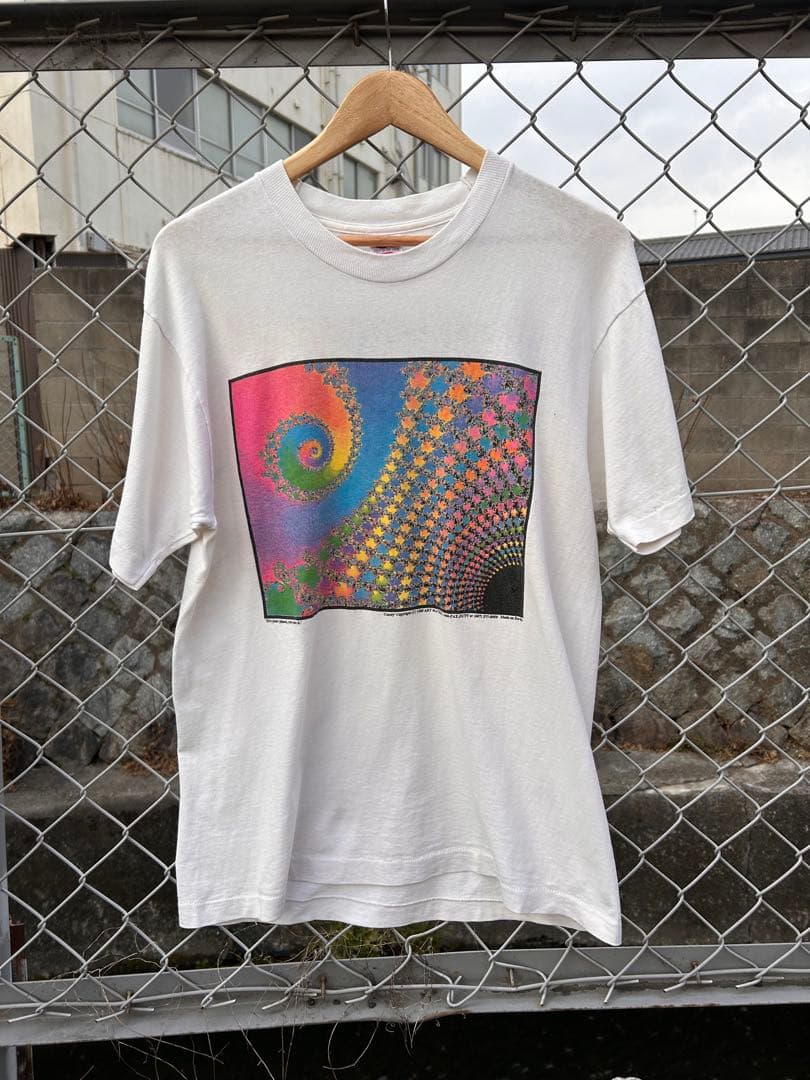 フラクタルアートTシャツ ホワイト　90s アート　フラクタル