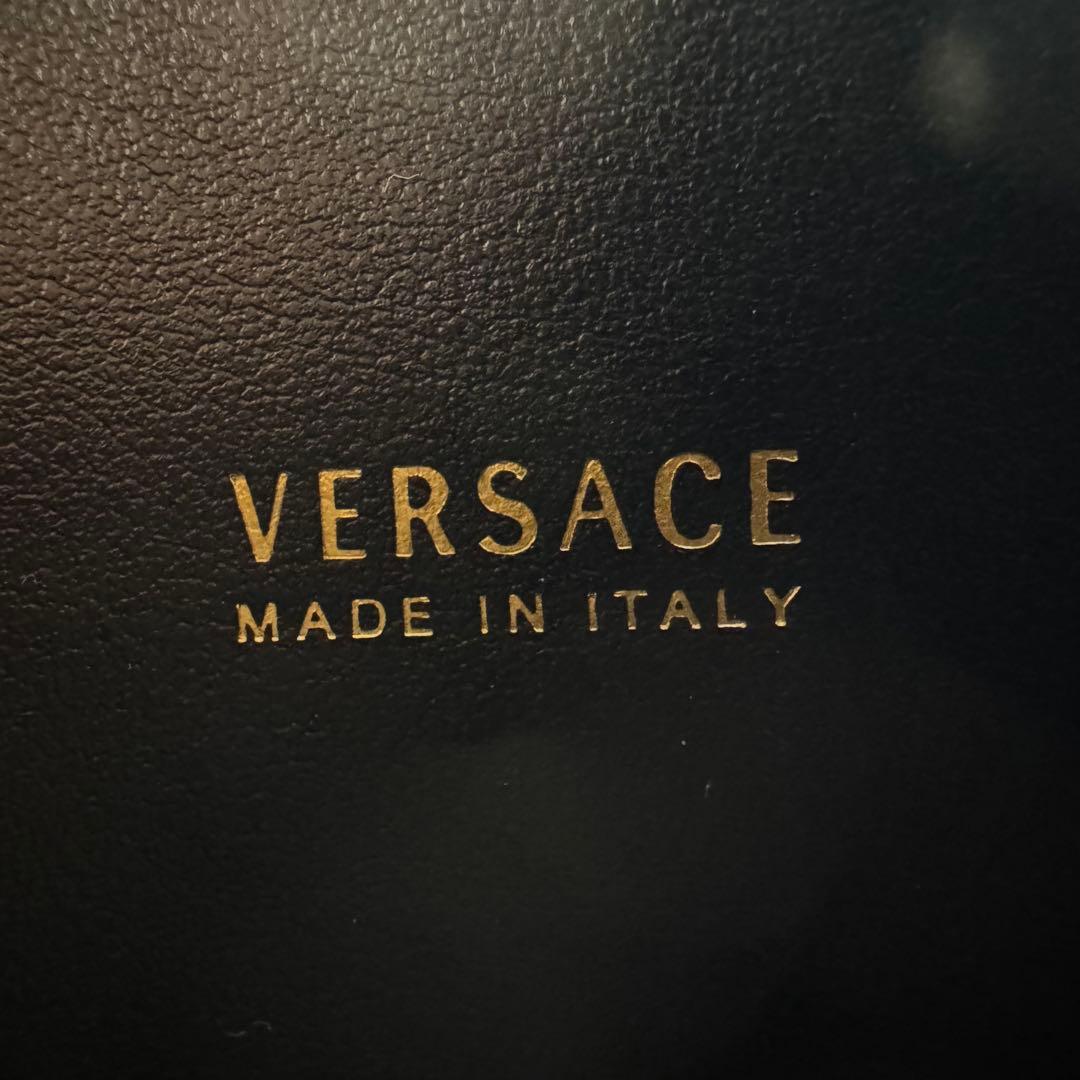 ヴェルサーチ 総柄 ラウンドジップ 長財布 ブラック