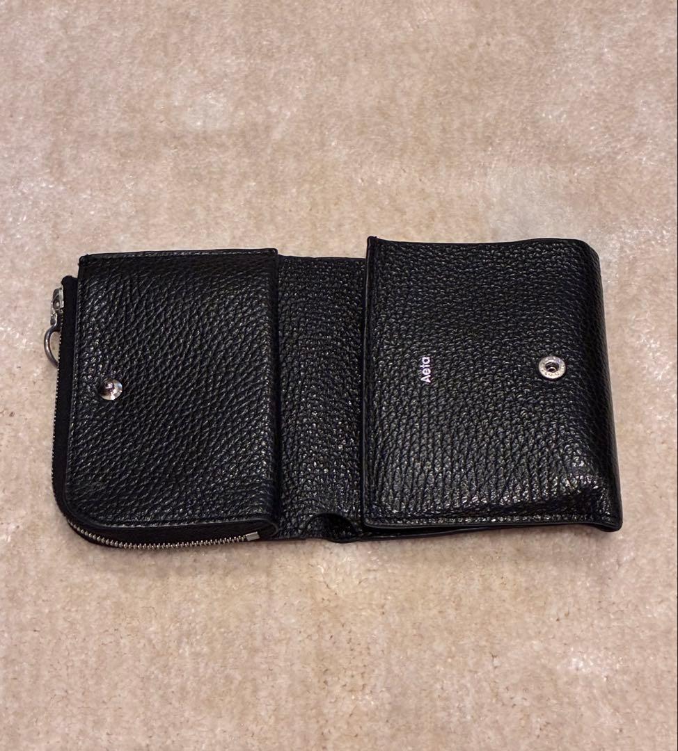 フィーン　Aeta レザー三つ折り財布 ブラック コンパクト 本革