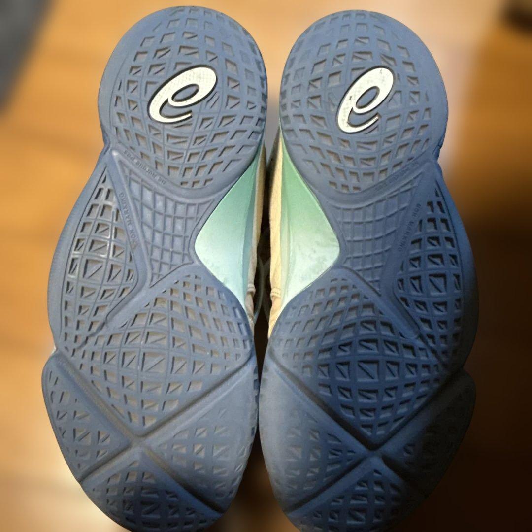 ASICS Ball on Journey バスケットシューズ