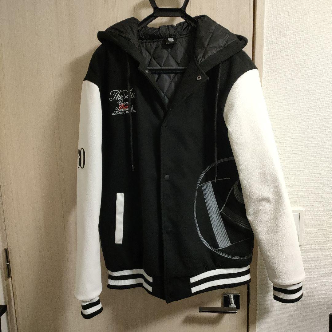 興梠慎三　フード付きスタジャン ブラック/ホワイト