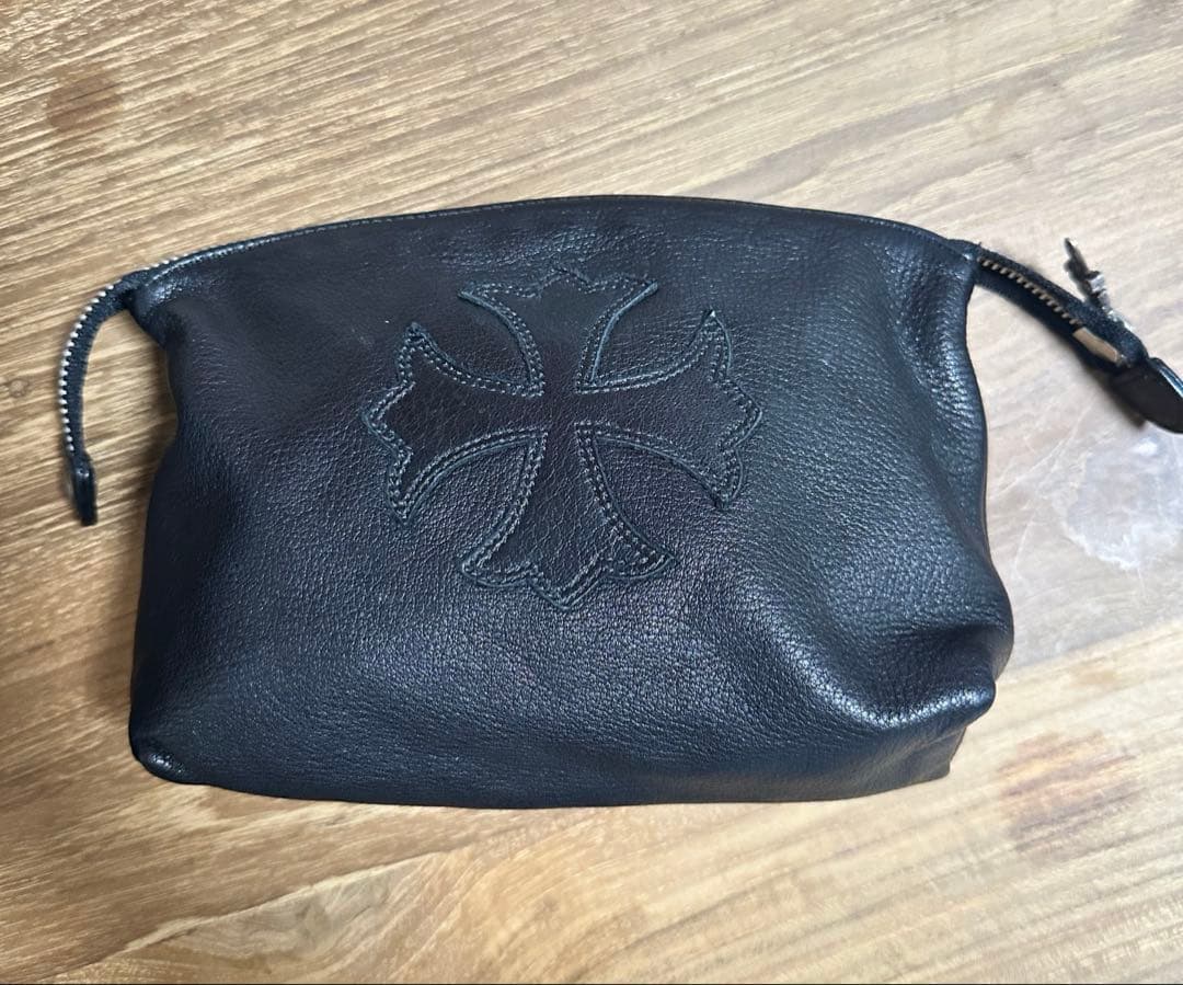 クロムハーツ　クロスパッチ付き　レザーポーチ　Chrome Hearts