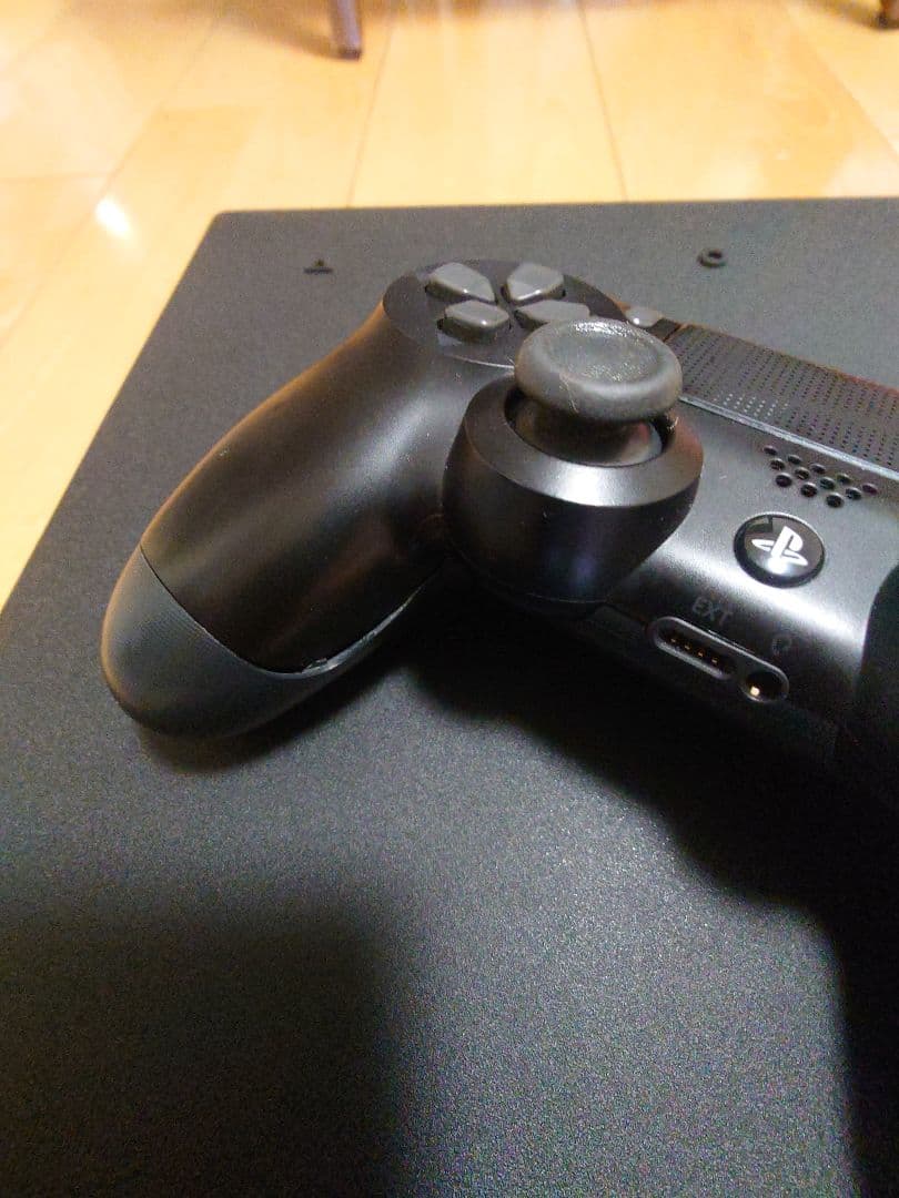 PS4 PRO 1TB コントローラー2個セット
