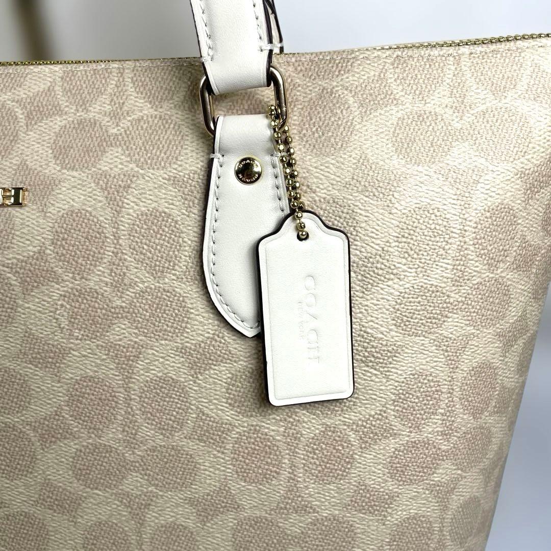 coach ⭐️ コーチ 新品タグ付き トートバッグ シグネチャー CW381