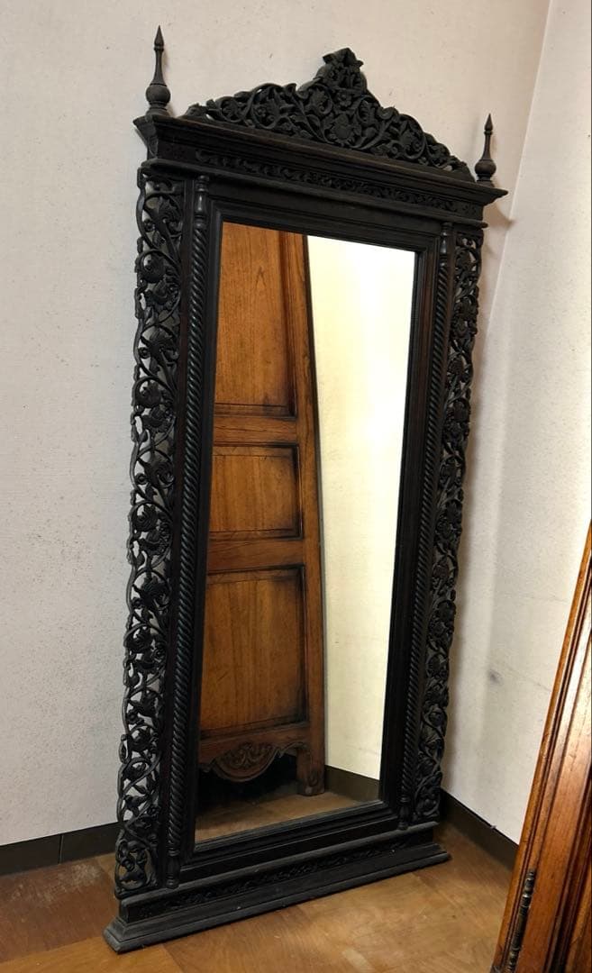 クラシック全身鏡 ブラック彫刻入り　アンティーク　西洋
