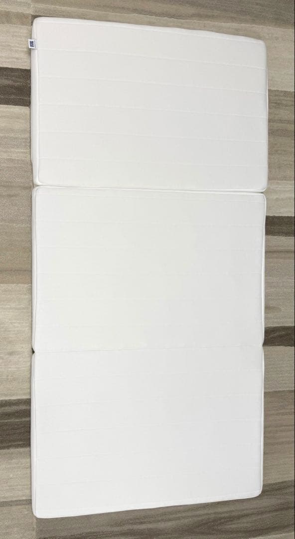 エアウィーヴ　マットレス　三つ折り