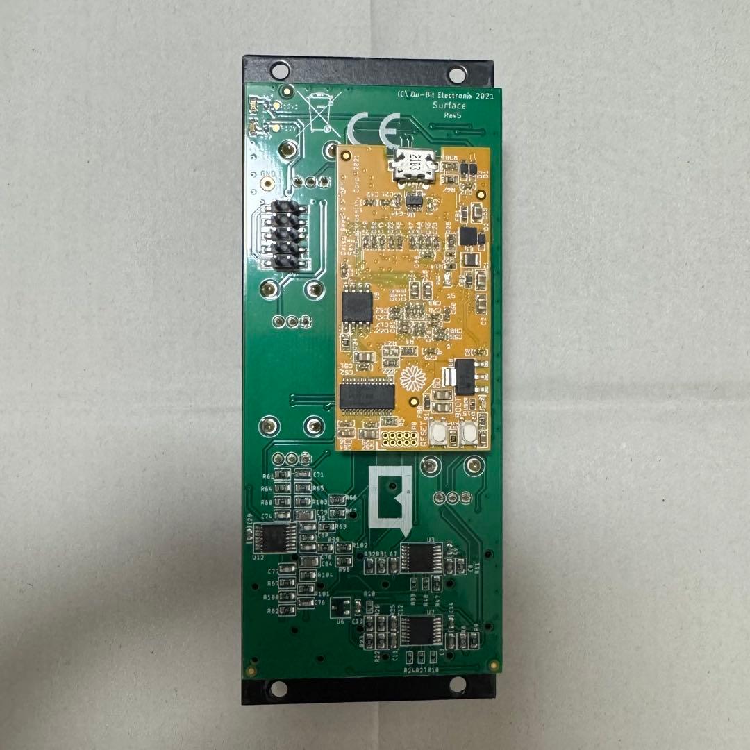 Qu-bit Electronix Surface ユーロラック