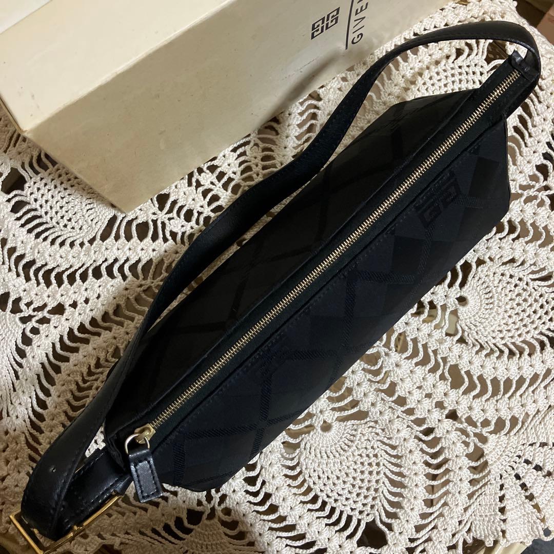 Givenchy ブラック ショルダーバッグ キャンバス/レザー 美品 匿名配送