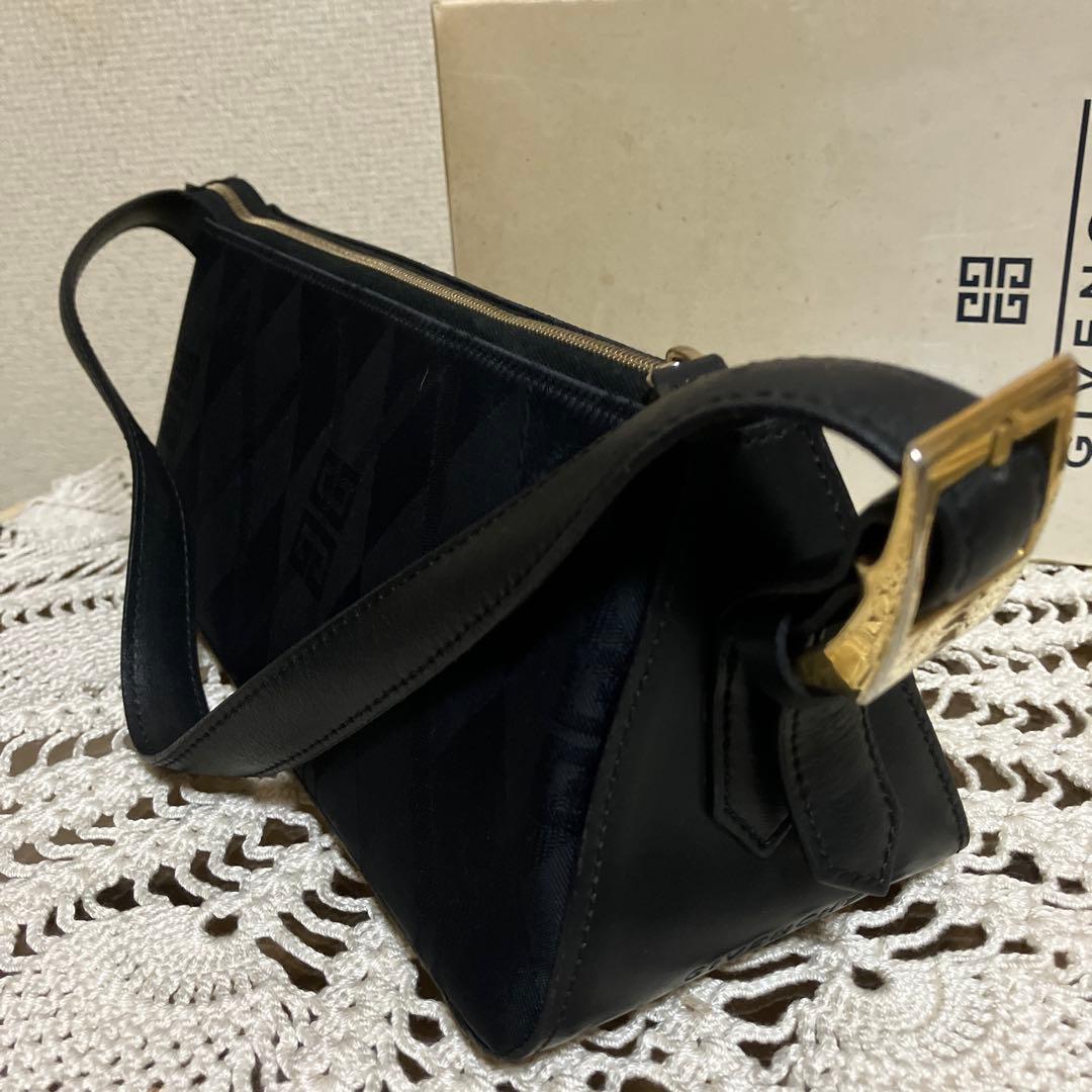Givenchy ブラック ショルダーバッグ キャンバス/レザー 美品 匿名配送