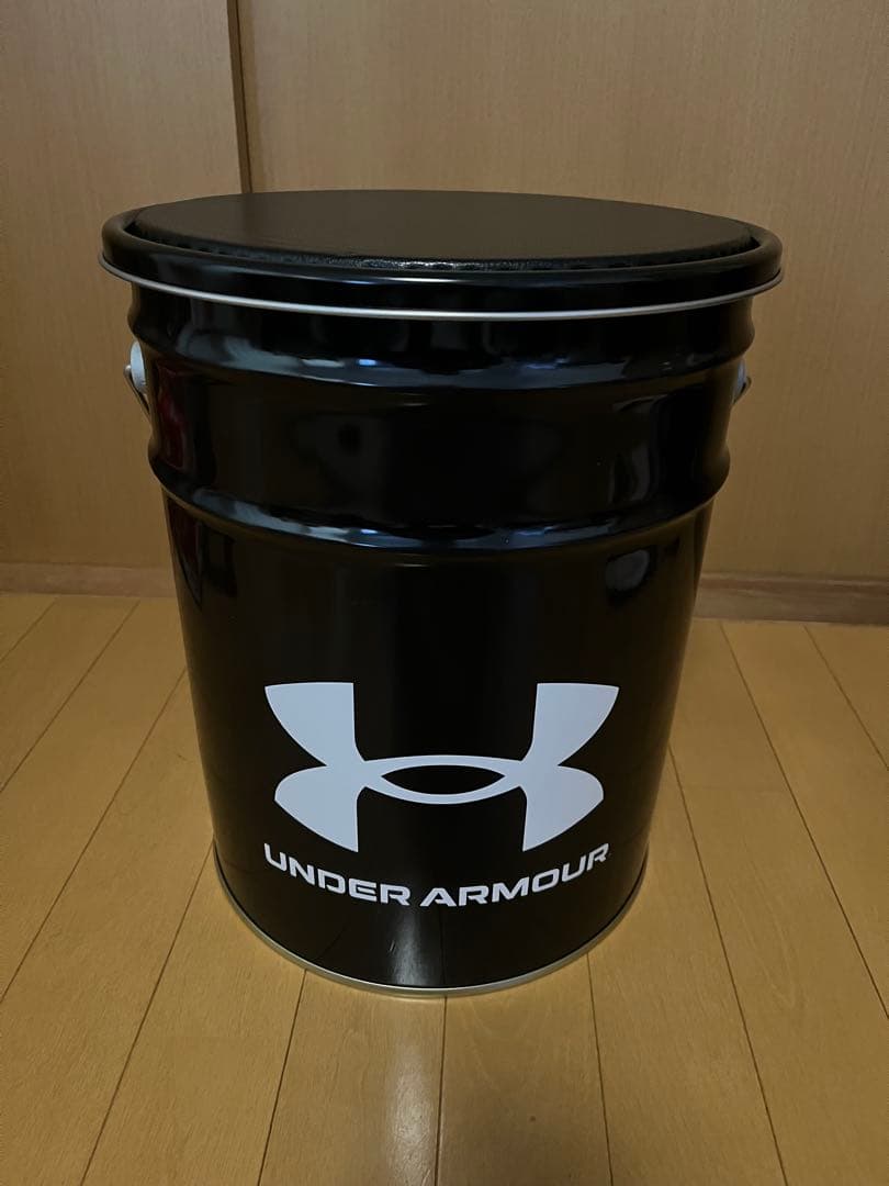 【サイズ XL⠀】アンダーアーマー缶 + 5点セット＋スマートウォッチ