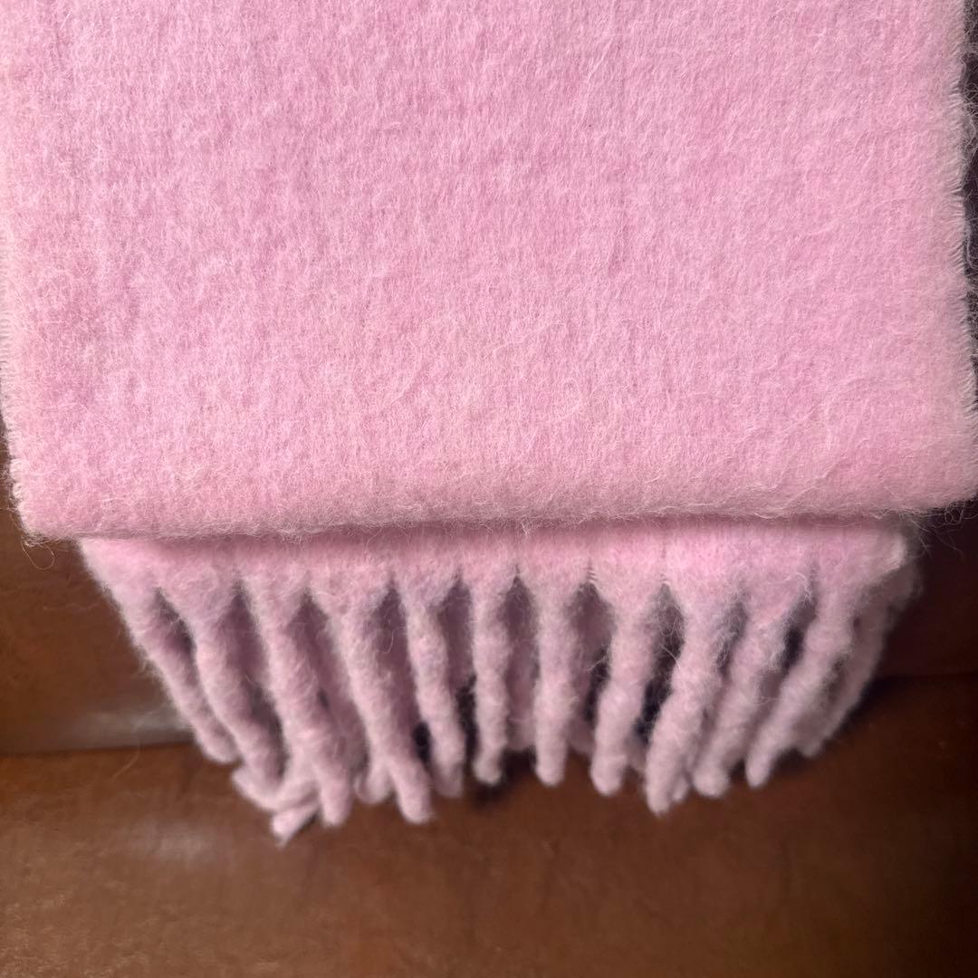 Acne Studios ロゴラベルフリンジスカーフ マフラー ピンク　中町綾