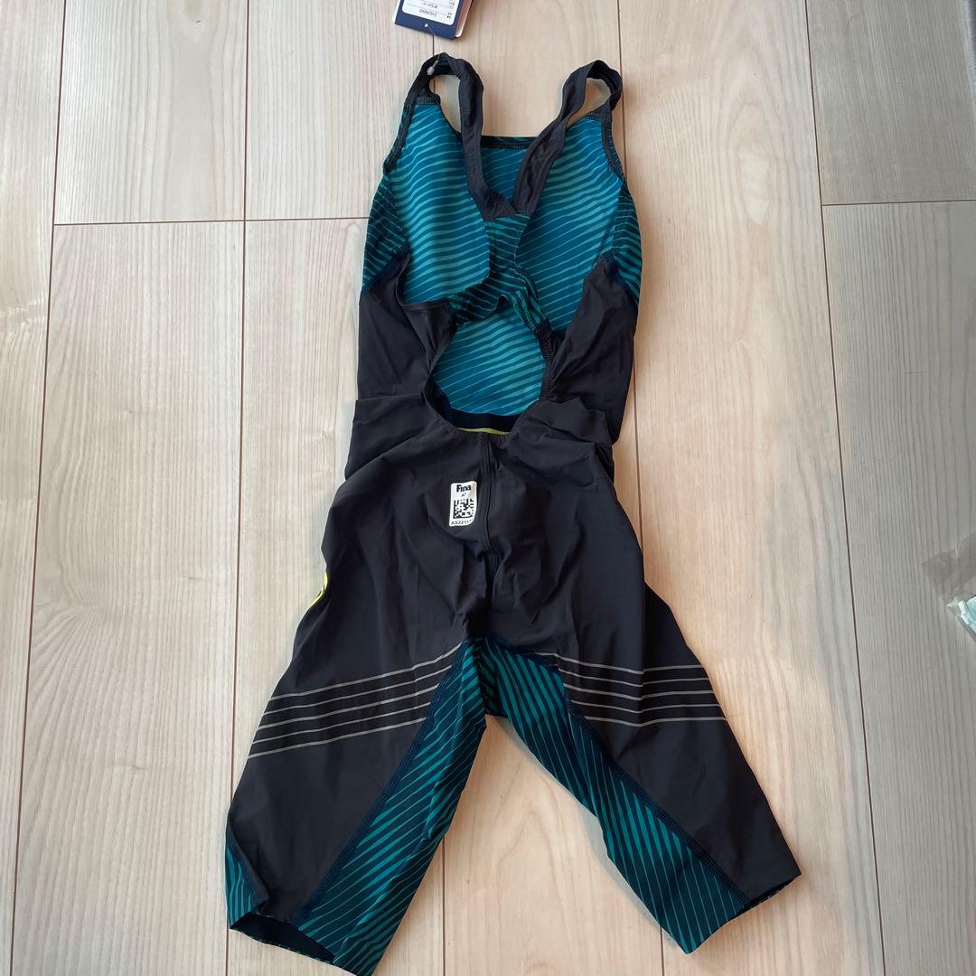 asics トップインパクトライン　サイズS