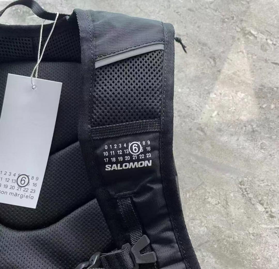 美品 MM6 × Salomon 多機能バックパック