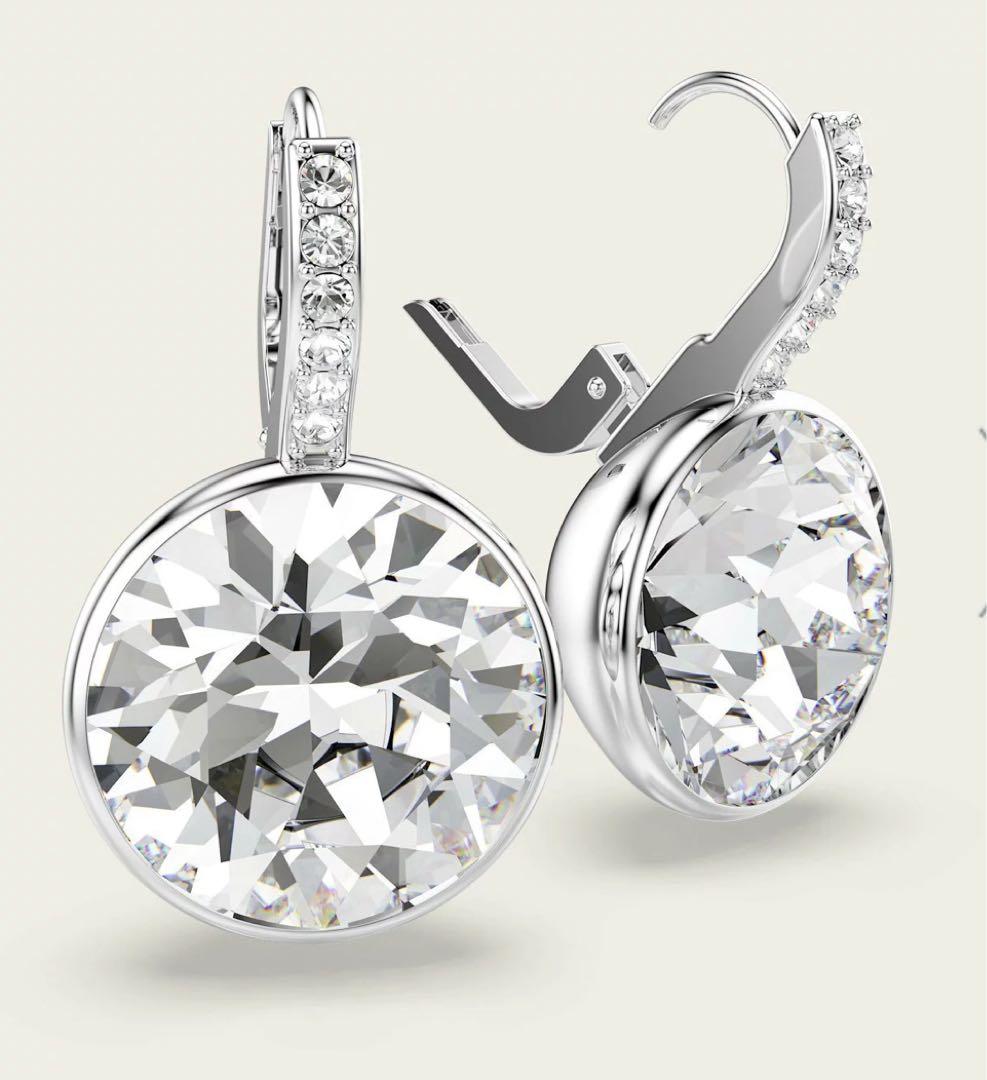 ★スワロフスキー　Millenia ドロップピアス