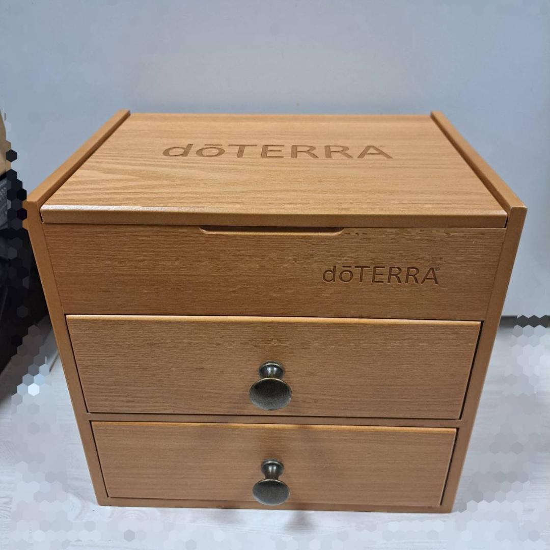 doterra　オイル52本　ロールオン8本　まとめ売り　ウッドボックス3段付