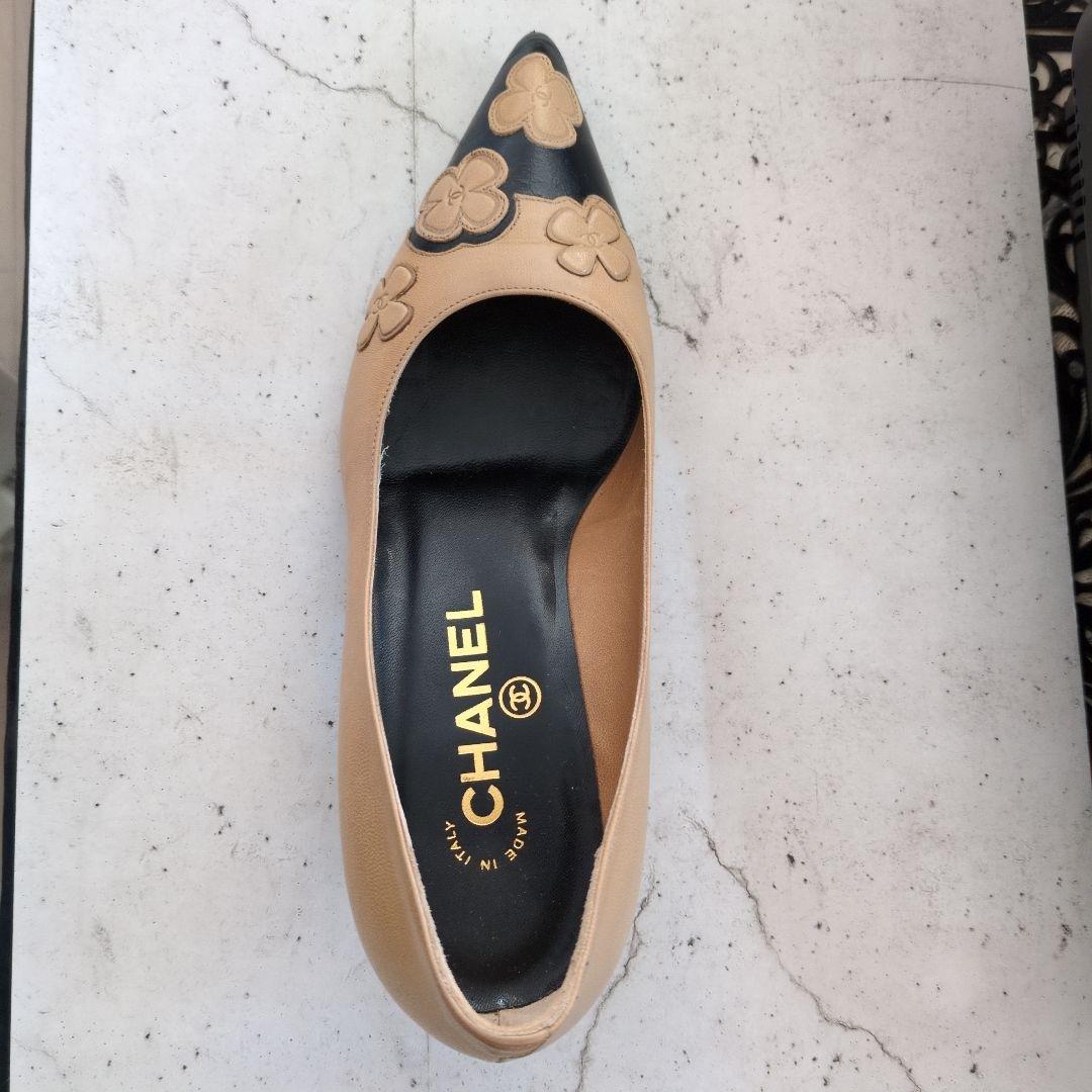 CHANEL フラワー装飾 ポインテッドトゥシューズ 35.5C