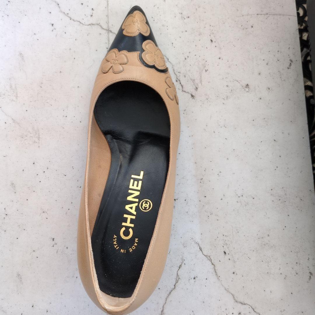 CHANEL フラワー装飾 ポインテッドトゥシューズ 35.5C