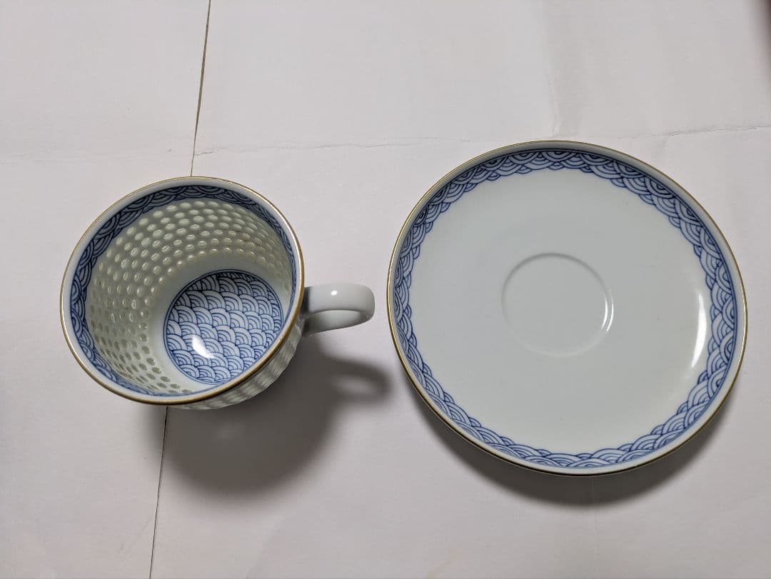 波佐見焼、丹心窯、フリーカップ、カップ＆ソーサー、水晶彫、青海波、箱無