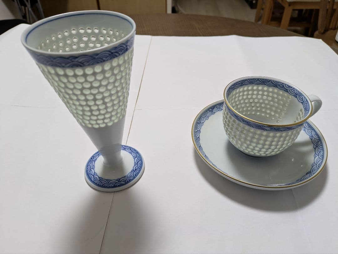 波佐見焼、丹心窯、フリーカップ、カップ＆ソーサー、水晶彫、青海波、箱無