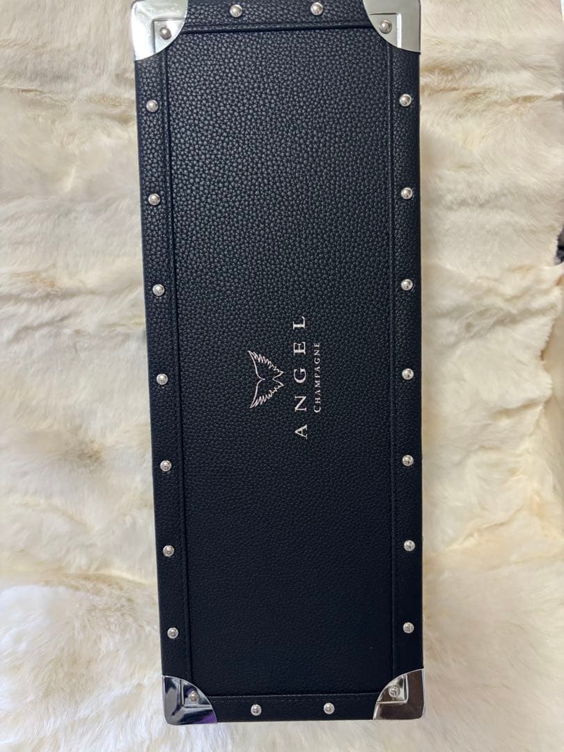 ANGEL シャンパン 750ml 専用ケース付き