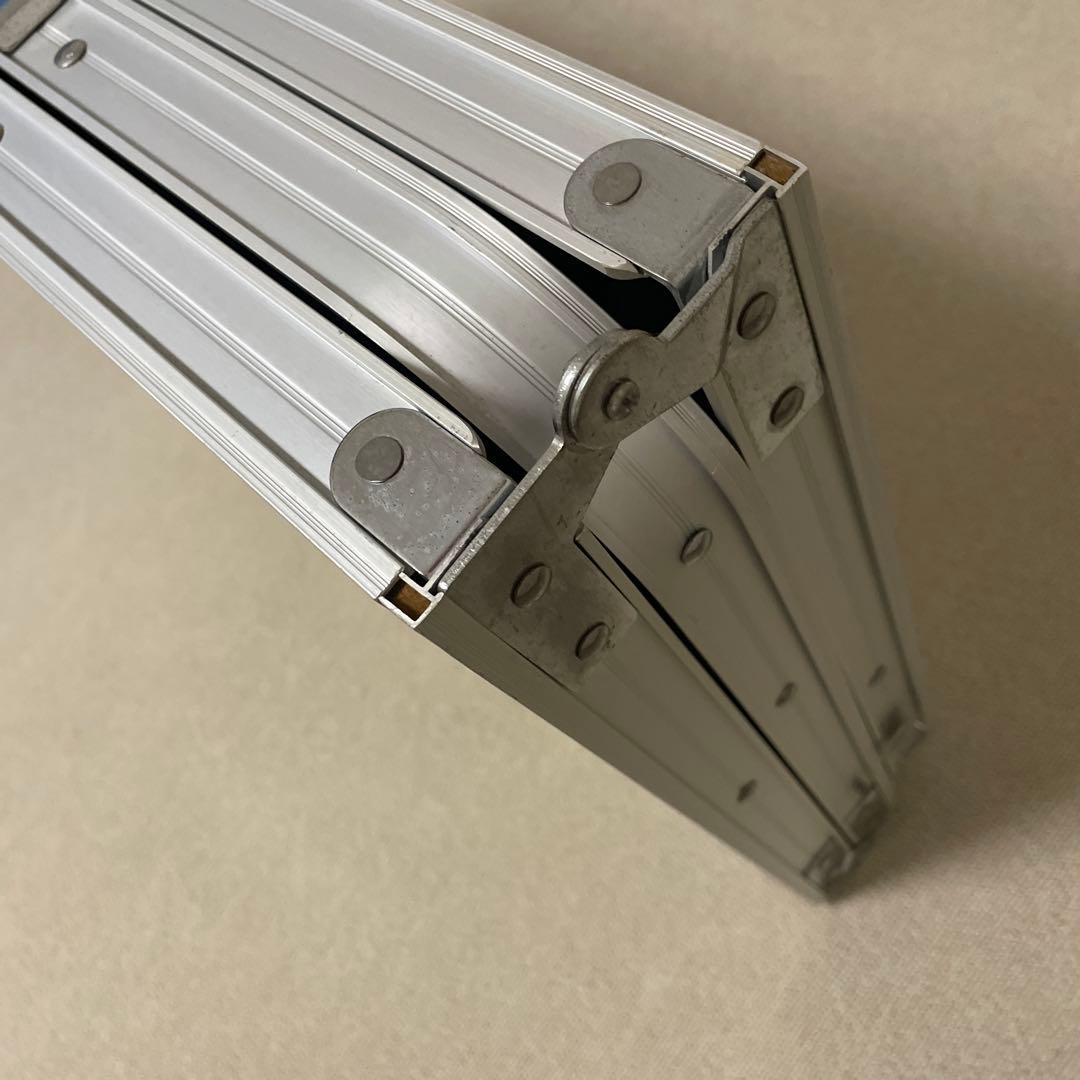 Coleman コールマン　三折テーブル 送料込み