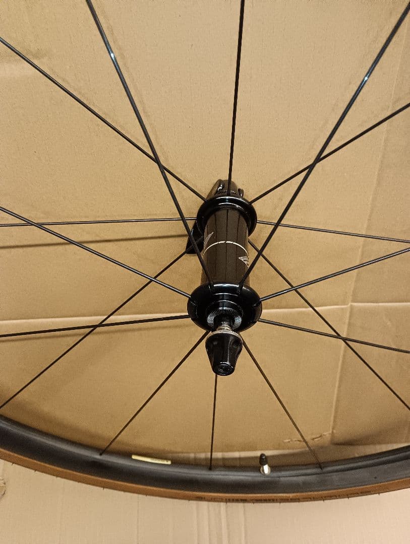 GIANT SLR1軽量カーボンホイールフロント