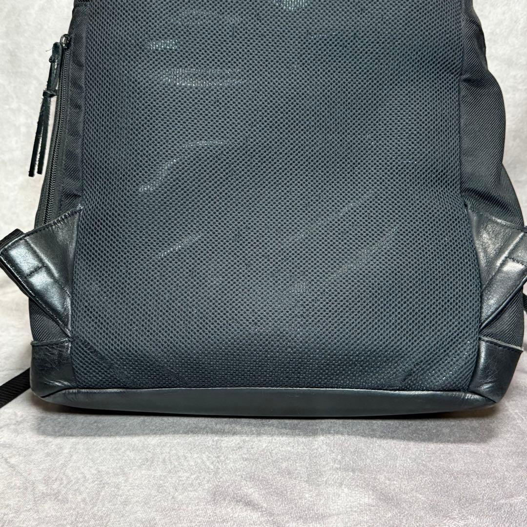UNDERCOVER BACKPACK BLACK UC0D6B01　　U01