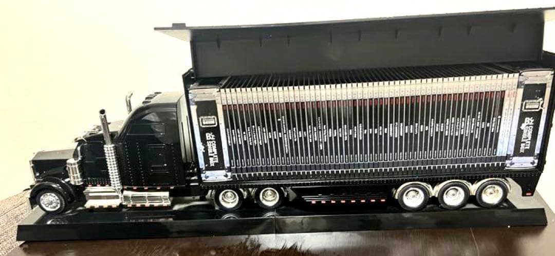 B'z  コンプリートシングルbox Trailer Edition