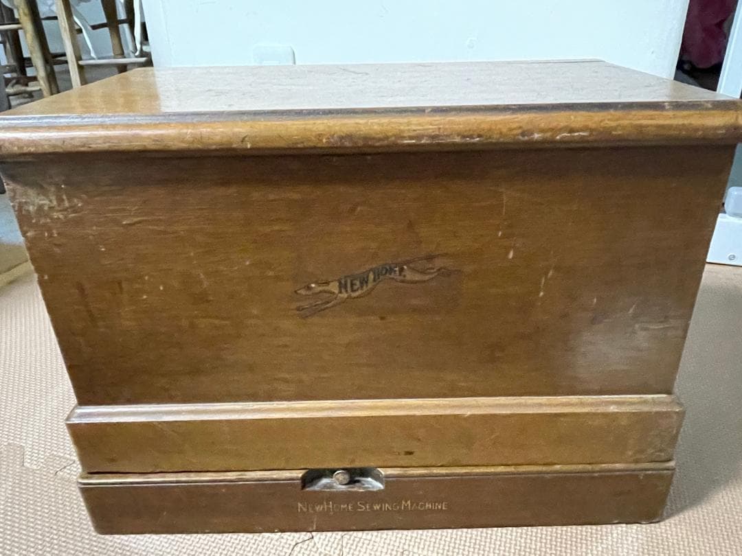 NEW SEWING MACHINE　古い手回しミシン　アンティーク