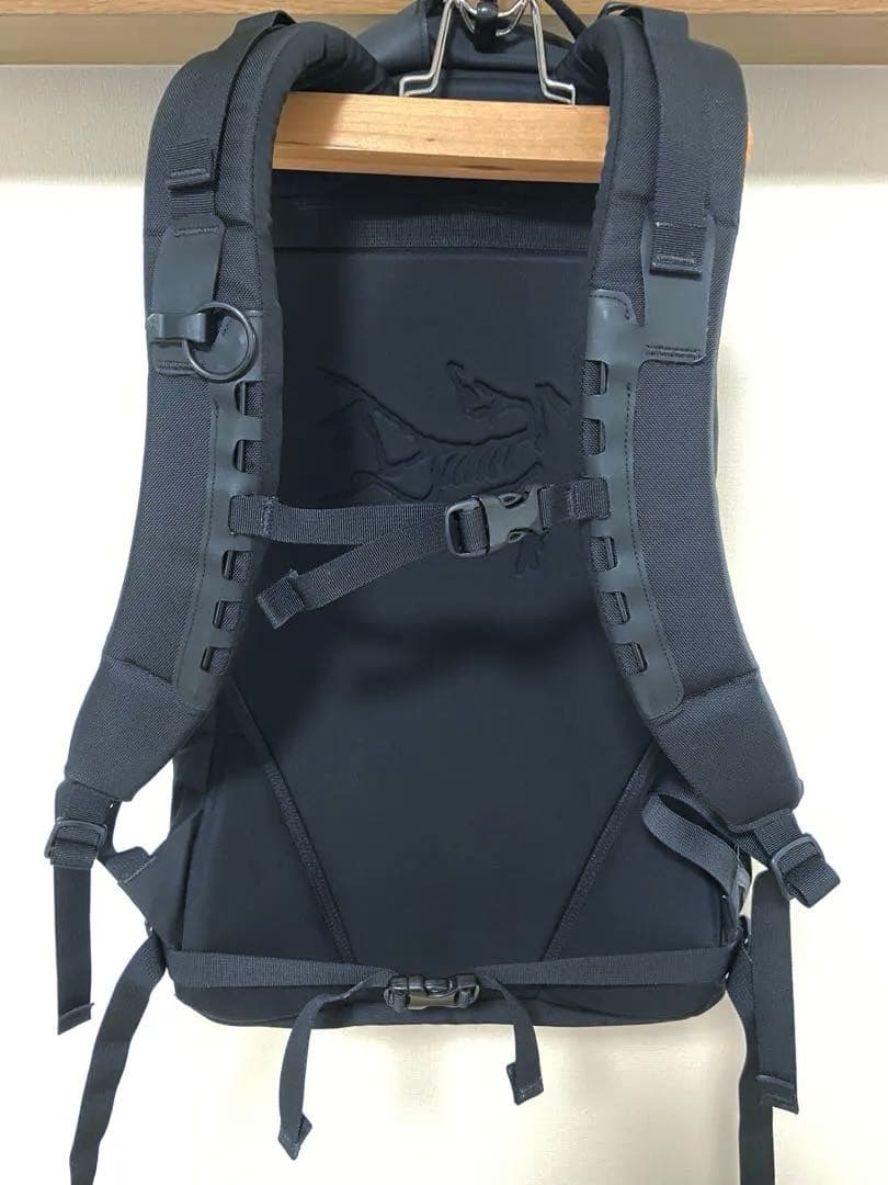 美品 ARC'TERYX アークテリクス Arro22 アロー22 バックパック