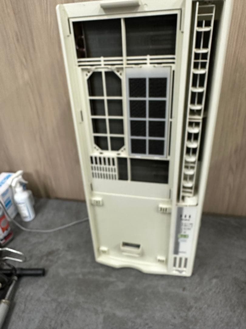 コロナ窓用エアコン CWーFA1619 (2019年製)